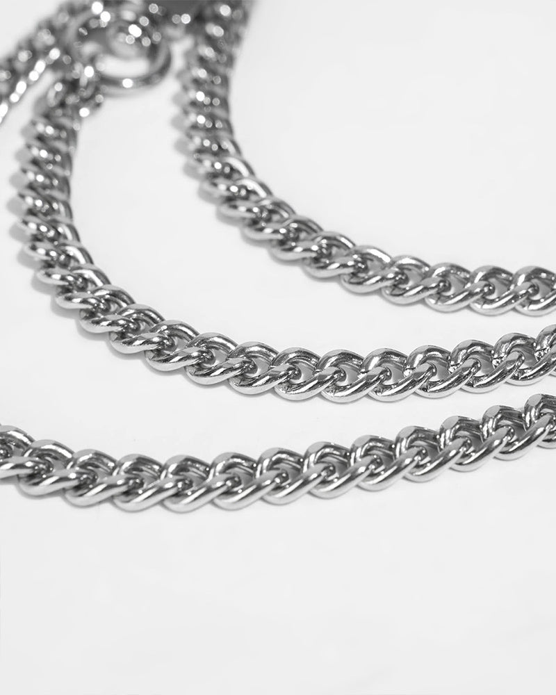 SM Supplies silver chain collar detail, adjustable design for intimate sessions, enhancing comfort.